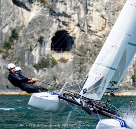 Championnats du monde de Nacra 15 sur le lac de Garde en Italie